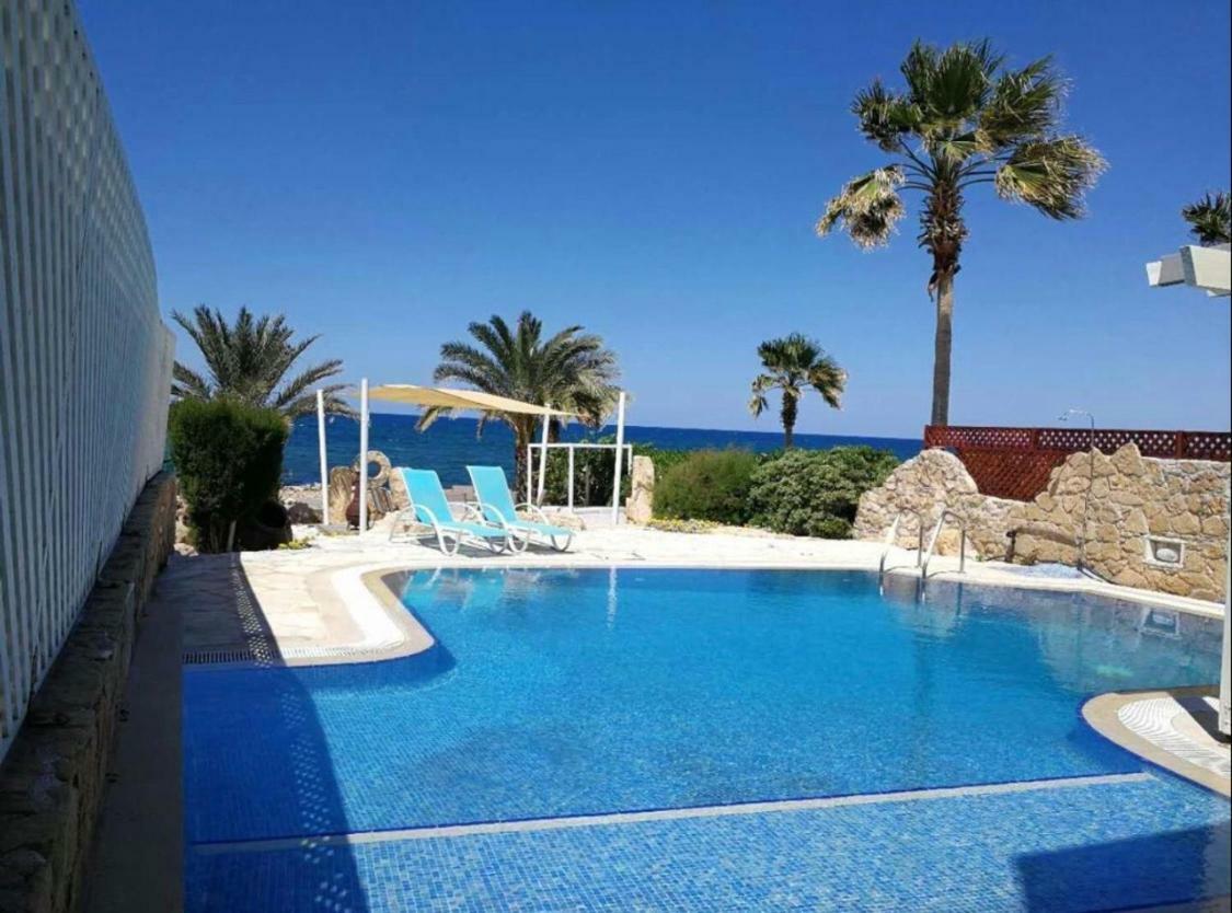 34 Beach Villa Paphos Ngoại thất bức ảnh